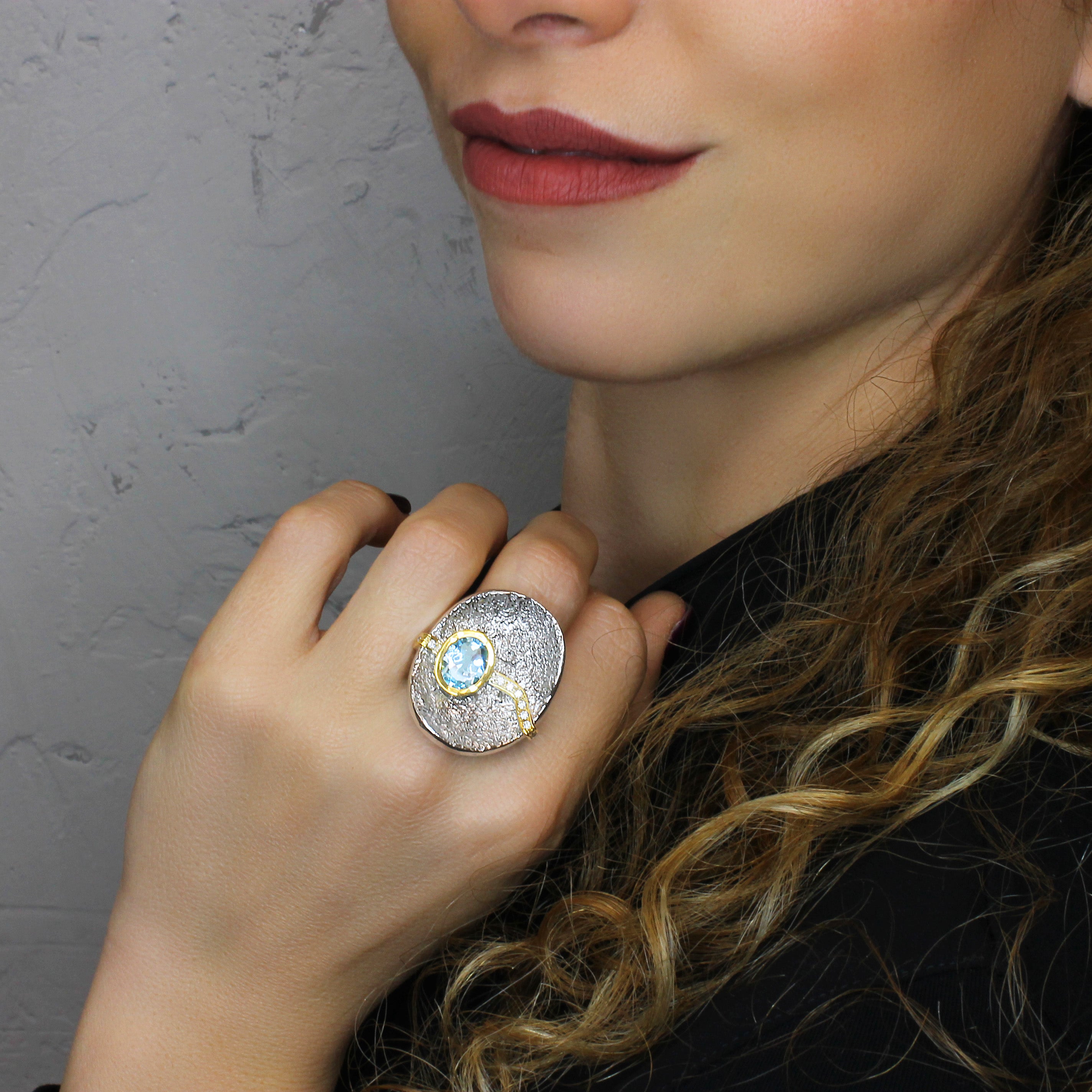 Anello Topazio Azzurro