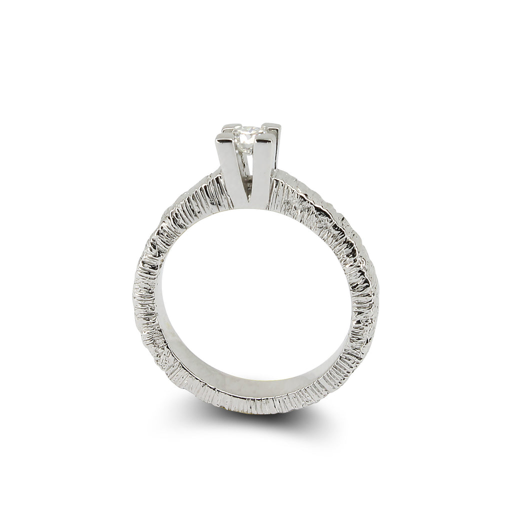 Anello Solitario Moissanite
